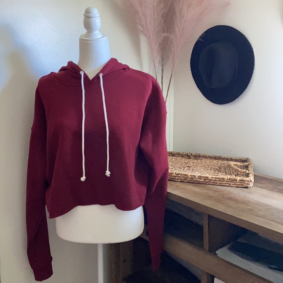 wild fable Sweaters - Wild Fable XL Cropped Maroon Casual Sweater Hoodie NWT